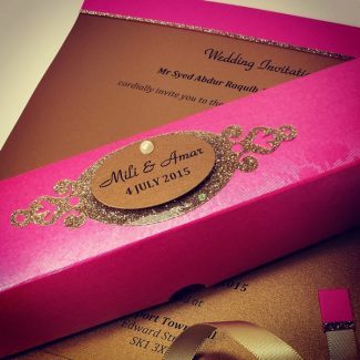 Mili Fuchsia pink wedding scroll